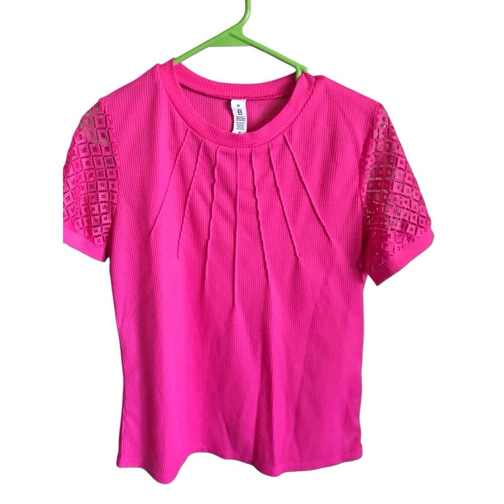 Pink B short sleeve SZ Medium top shirt lace waffle weave pleated